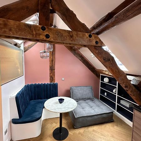 Nid D'Amour Sous Les Toits ! Honfleur Exterior foto